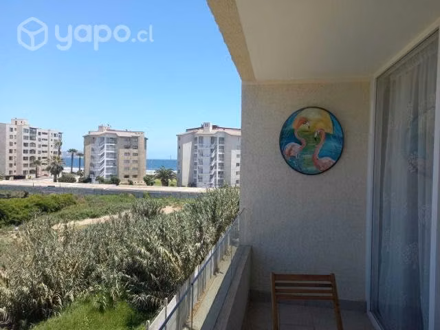 Departamento a pasos de la playa y vista al mar