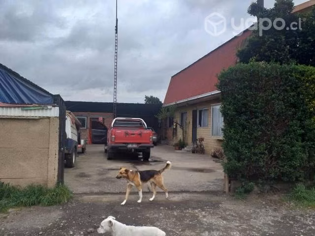 Vendo casa con local comercial
