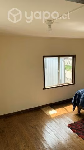 Arriendo de Piezas mensual (solo mujer)