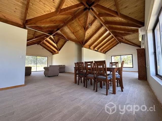 Parcela con casa nueva colonial a min de Chillán