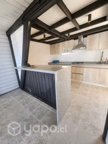 Arriendo renovado Bungalow, sector La Lisera