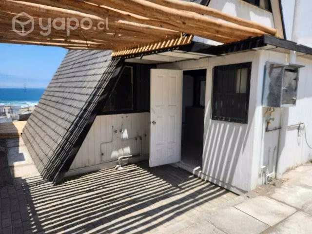 Arriendo renovado Bungalow, sector La Lisera