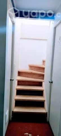 Se vende departamento de dos pisos