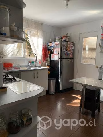 Excelente casa esquina, 4 o 5 dormitorios, 3 Baños