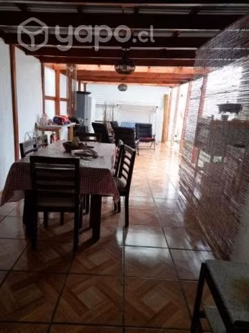 Vende dueña
