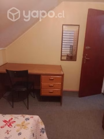 Se vende casa a una cuadra del sector Lynch, cerca