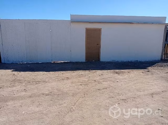 Terreno en la tirana de 10×50