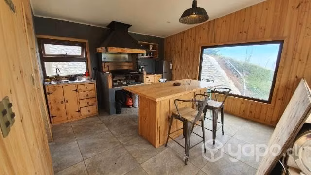Casa única en cumbre frente al mar