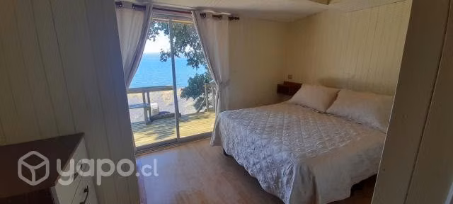 Cabaña orilla lago Villarrica