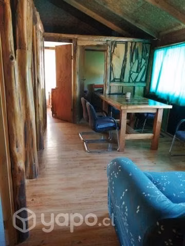 Terreno con casa, cabañas y piscinas