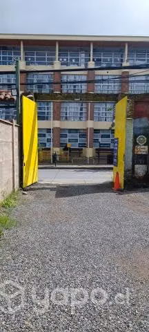Arriendo estacionamiento publico