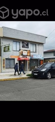 Dos locales comerciales y dos casas