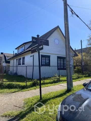 Arriendo linda oficina con baño privado