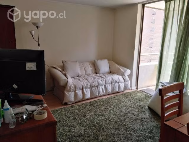 Pieza con cama 1.5 plaza con baño