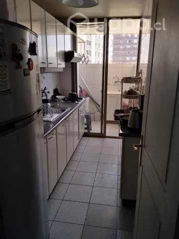 Pieza con cama 1.5 plaza con baño