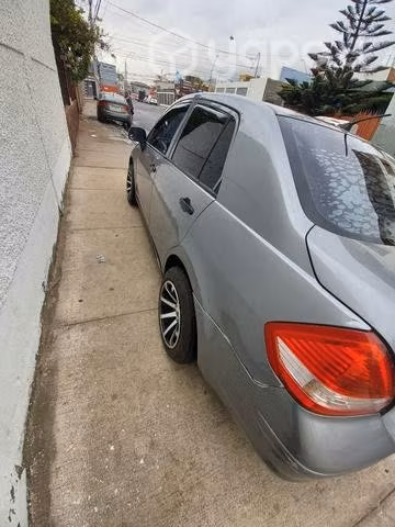Nissan tiida 2013