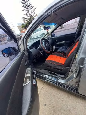 Nissan tiida 2013