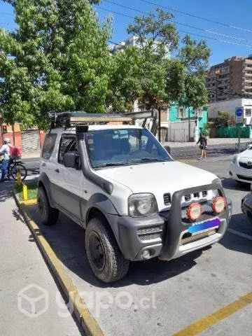Jimny excelente estado full equipo overland