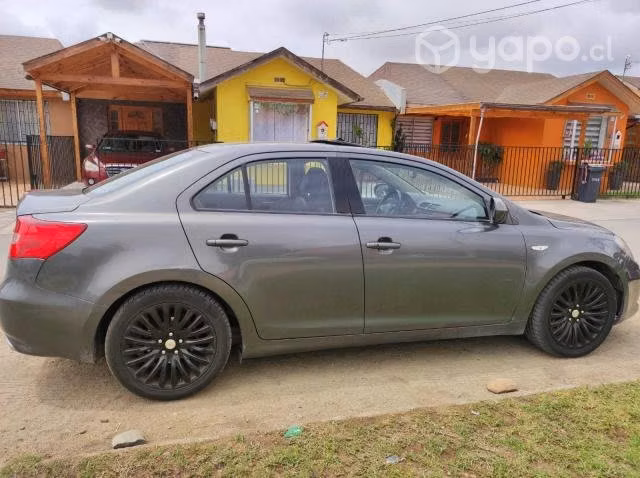 Suzuki kizashi 2011