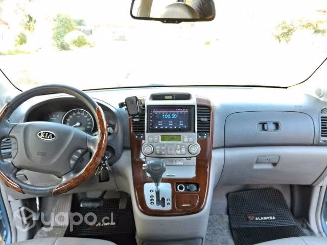 Kia motors grand carnival 2007
