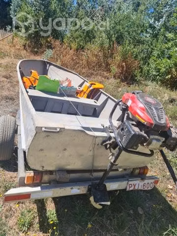 Bote motor fuera de borda marca saetta