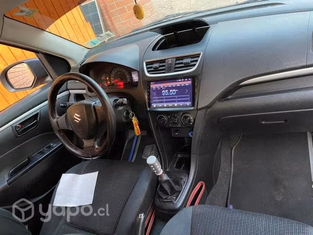 Suzuki swift 2015