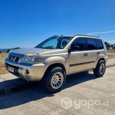 Se vende nissan xtrail 4x4 año 2010