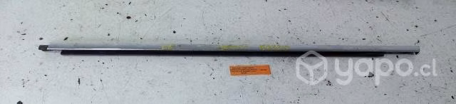 Moldura Lame Vidrio Pta Tras izq (KSZ210) Sorento