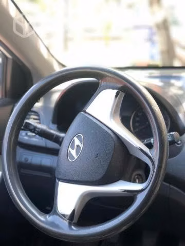 Hyundai accent 2011