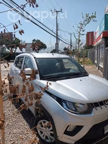 Mahindra kuv100 2022