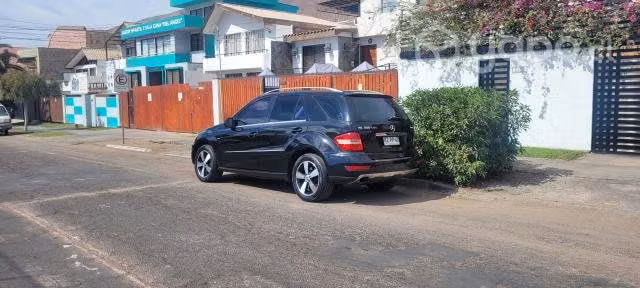 Se vende mercedes benz ml300