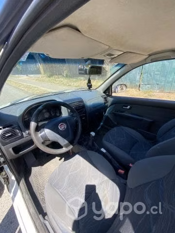 Fiat strada 2014