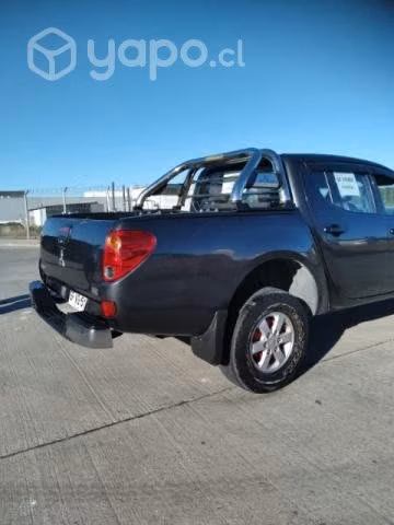 Mitsubishi L200 en excelente estado