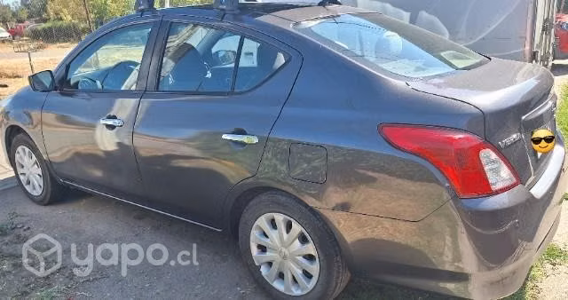 Vendo Nissan Versa sense 1.6 año 2016