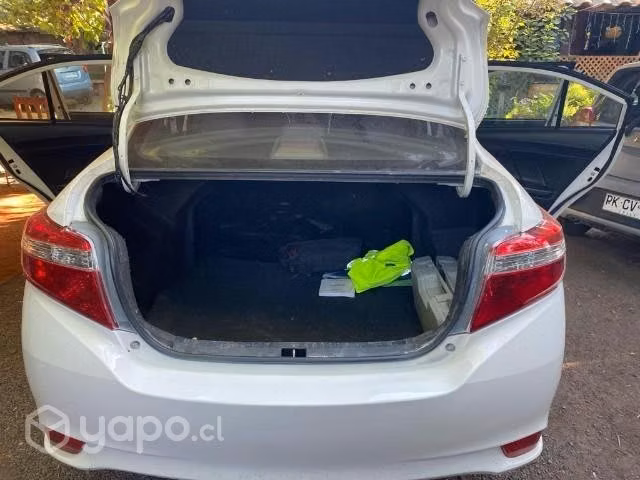Venta Toyota Yaris Sedan