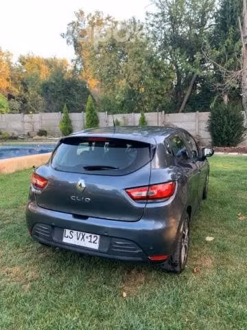 Renault clio año 2020 - Imagen 2