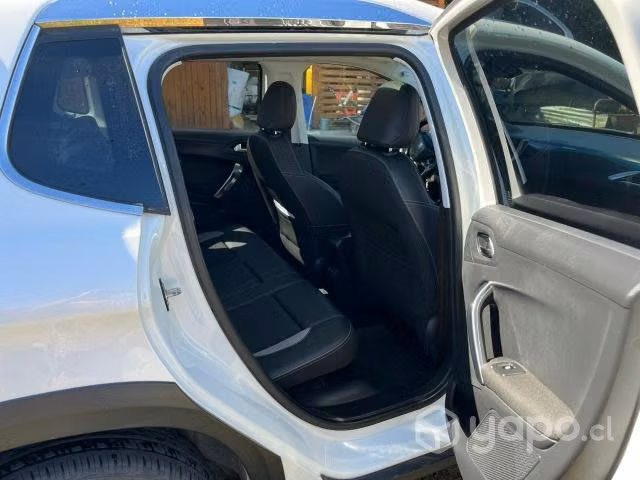 Peugeot 2008 2017 - Imagen 8
