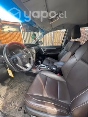 Toyota Fortuner srx 2.7 automatica full