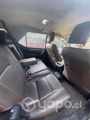 Toyota Fortuner srx 2.7 automatica full