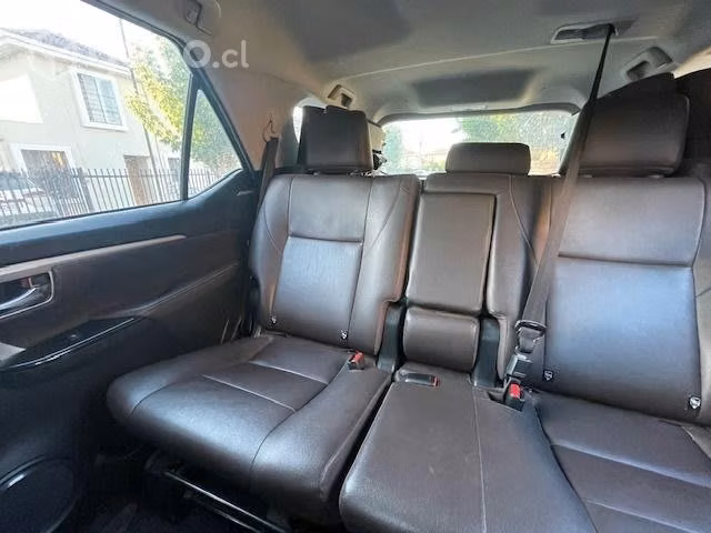 Toyota Fortuner srx 2.7 automatica full