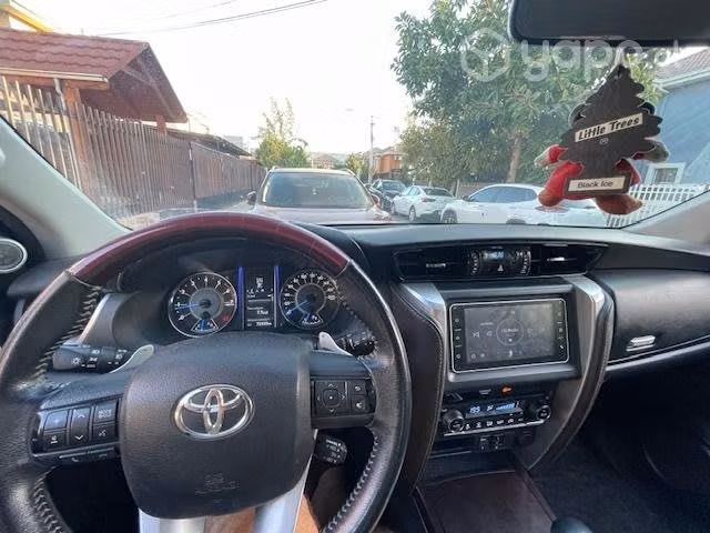Toyota Fortuner srx 2.7 automatica full