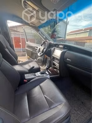 Toyota Fortuner srx 2.7 automatica full
