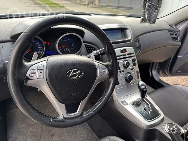 Se vende Hyundai Genesis 3.8