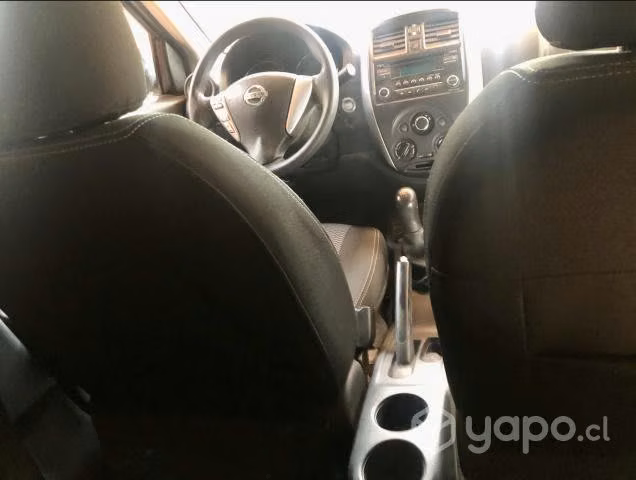 Nissan versa 2017