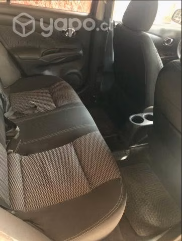 Nissan versa 2017