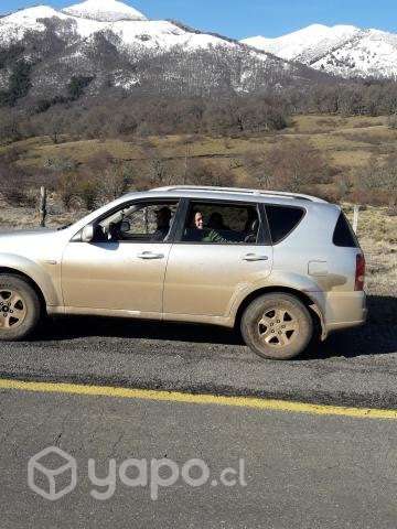 Ssangyong rexton 4x4 diésel - Imagen 2