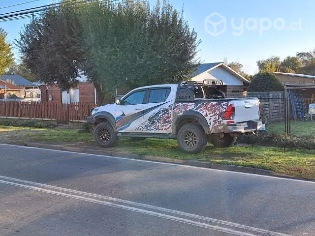 Se vende camioneta Toyota Hilux SR año 2020 diesel