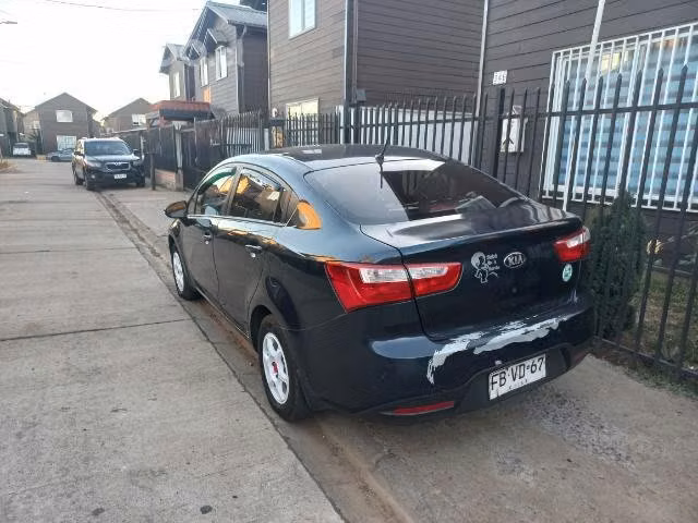 Kia rio 4
