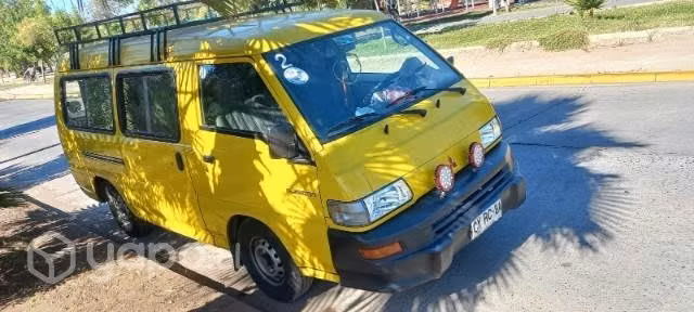 Mitsubishi L300 (no es furgón escolar )