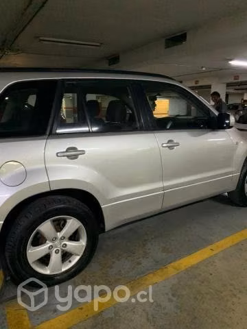 Suzuki grand nomade 2010